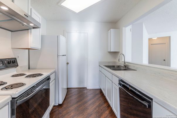 Interior, Kitchen, Wood Texture Flooring