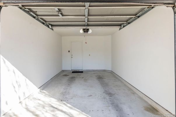 Garage, Interior