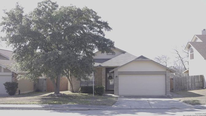 Attached, Exterior, Facade, Brick Facade, American Craftsman