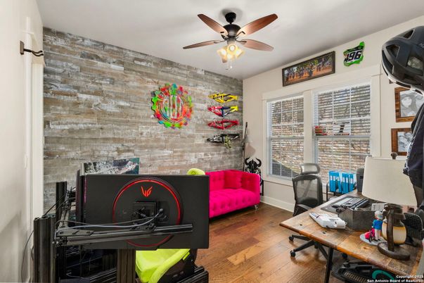 Home Office, Interior, Stone Walls, Wood Texture Flooring
