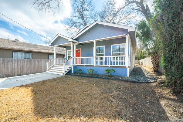 Backyard, Exterior, Facade, American Craftsman