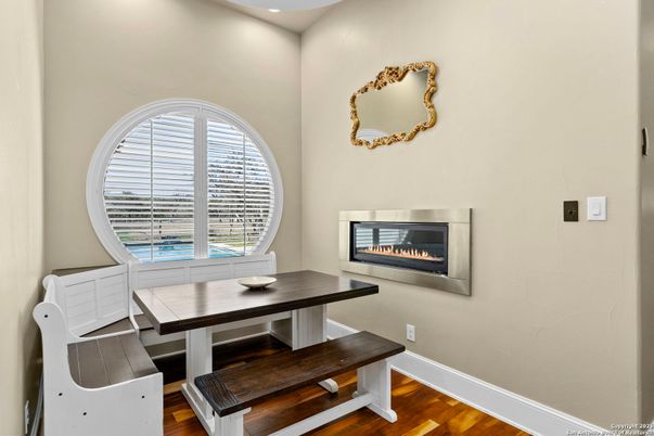 Dining room, Fireplace, Interior, Recessed Lighting, Wood Texture Flooring