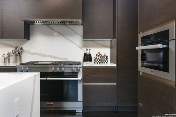 Interior, Kitchen, Stainless Steel Appliances