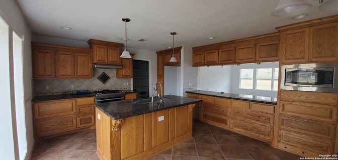 Interior, Kitchen, Pendant Lights, Recessed Lighting