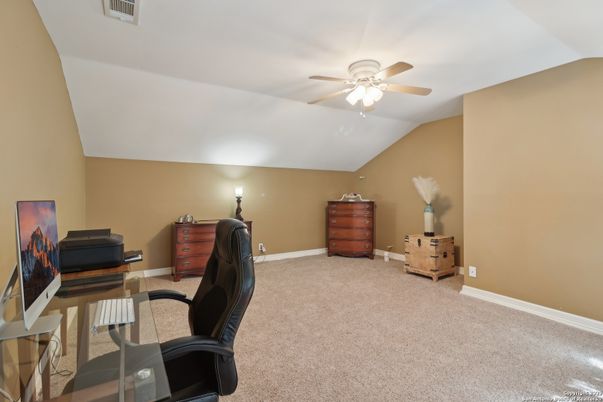 Home Office, Interior