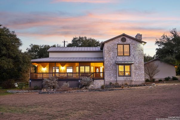 Backyard, Exterior, Facade, Modern