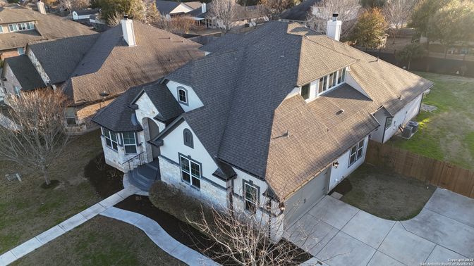Exterior, Drone