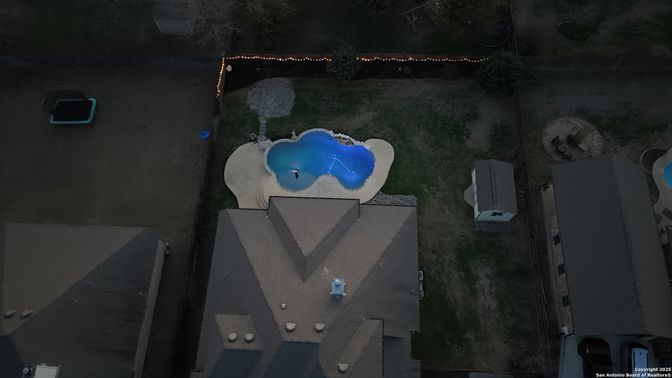 Exterior, Drone