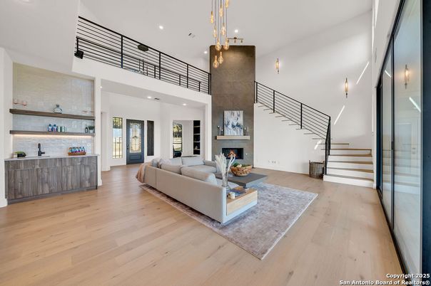Fireplace, Interior, Living room, Pendant Lights, Recessed Lighting, Wood Texture Flooring