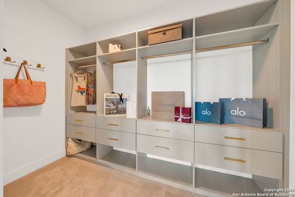 Interior, Walk-in Closets