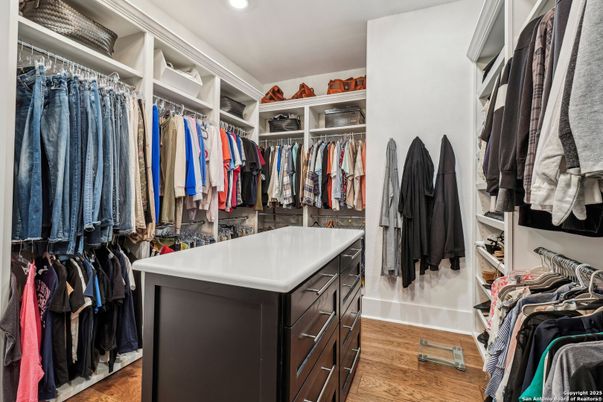 Interior, Recessed Lighting, Walk-in Closets, Wood Texture Flooring