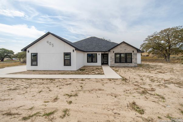 Backyard, Exterior, Facade, Farmhouse