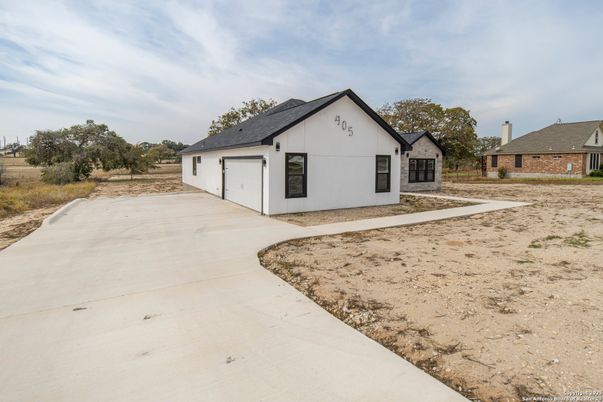 Backyard, Detached Garage, Exterior