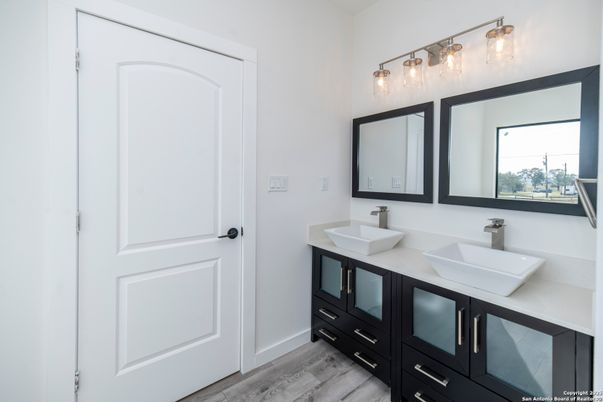 Bathroom, Dual Sink Vanities, Interior, Wood Texture Flooring