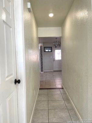 Chandelier, Interior, Recessed Lighting