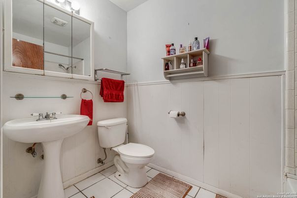 Bathroom, Interior