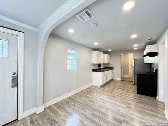 Interior, Kitchen, Recessed Lighting, Wood Texture Flooring