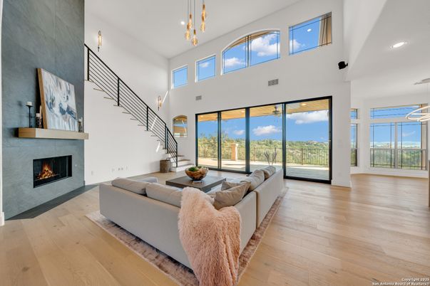 Fireplace, Interior, Living room, Pendant Lights, Recessed Lighting, Wood Texture Flooring