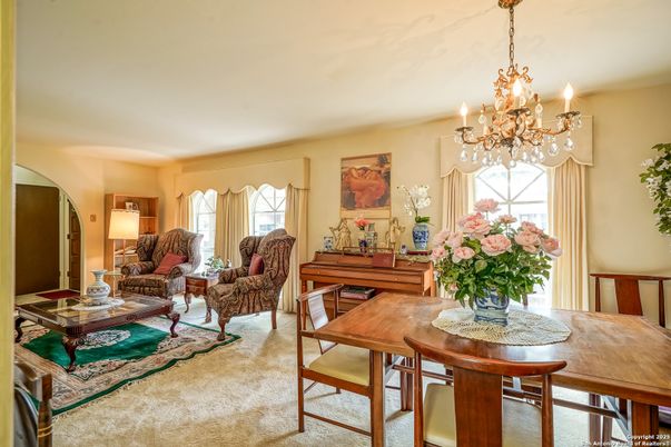 Chandelier, Dining room, Interior, Living room
