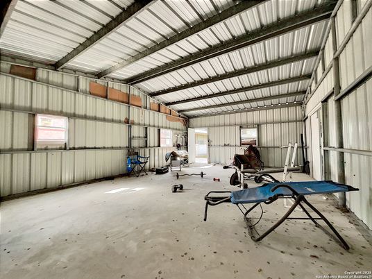 Garage, Interior