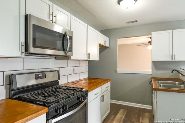 Interior, Kitchen, Stainless Steel Appliances, Wood Texture Flooring