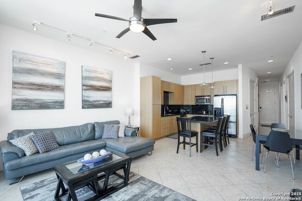 Dining room, Interior, Kitchen, Living room, Pendant Lights, Recessed Lighting, Stainless Steel Appliances