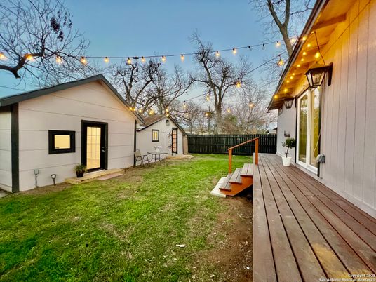 Backyard, Exterior