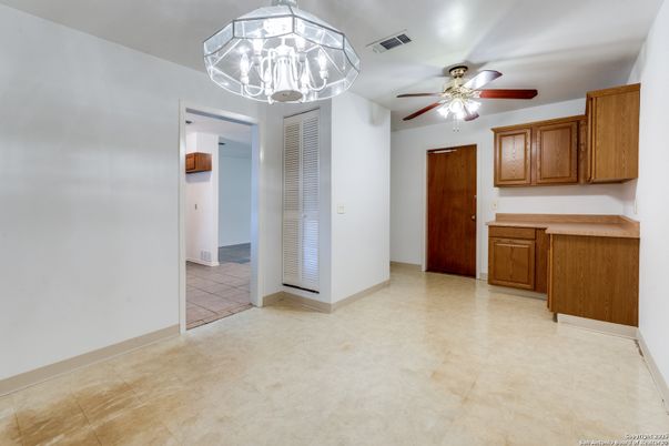 Chandelier, Empty room, Interior
