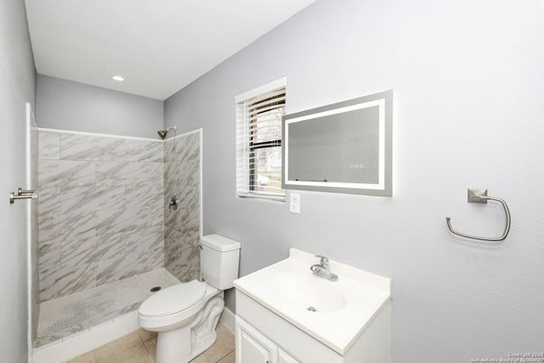 Bathroom, Interior, Marble Walls, Recessed Lighting