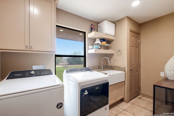 Interior, Recessed Lighting, Washer