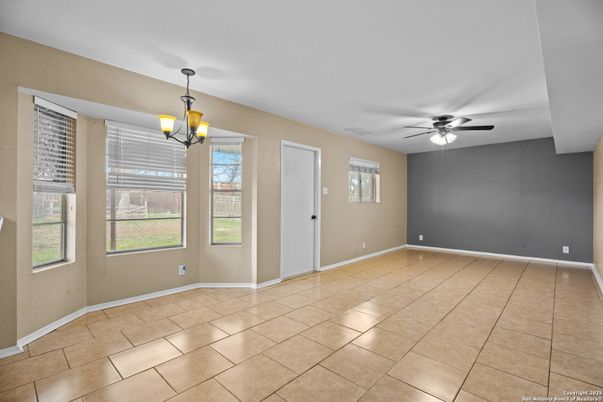 Chandelier, Empty room, Interior, Pendant Lights