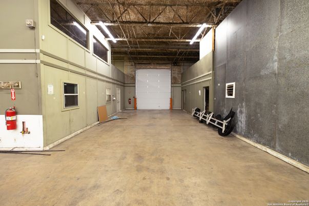 Garage, Interior