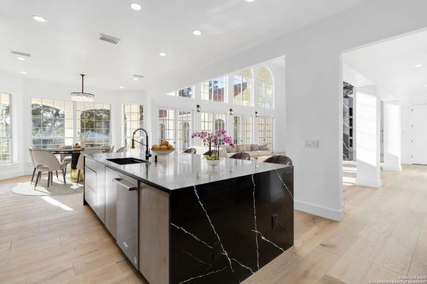 Dining room, Interior, Kitchen, Pendant Lights, Recessed Lighting, Wood Texture Flooring