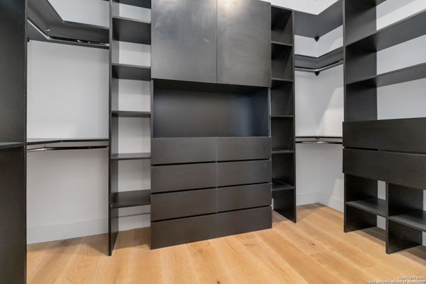 Interior, Walk-in Closets, Wood Texture Flooring
