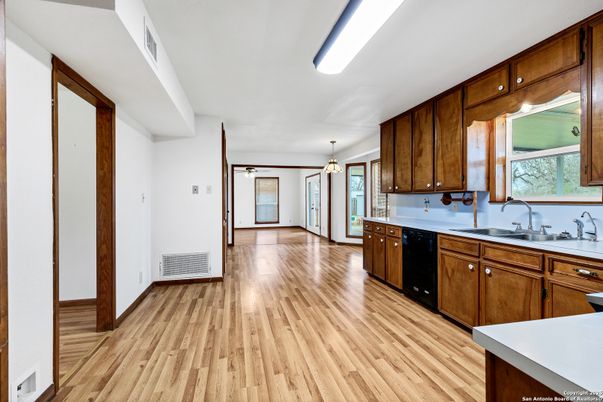 Interior, Kitchen, Pendant Lights, Wood Texture Flooring