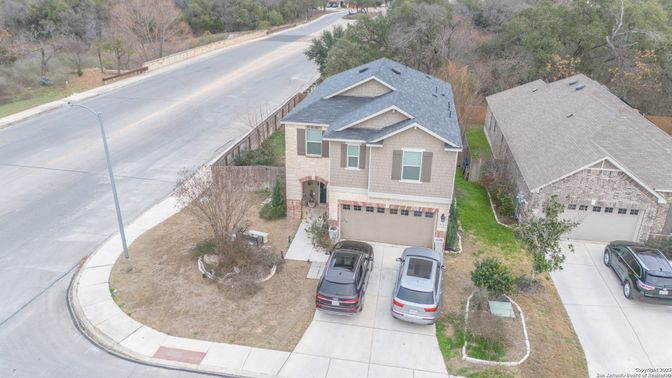 Exterior, Drone