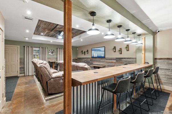 Interior, Living room, Pendant Lights, Recessed Lighting, Wooden Ceilings