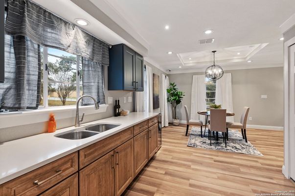 Chandelier, Dining room, Interior, Kitchen, Recessed Lighting, Wood Texture Flooring