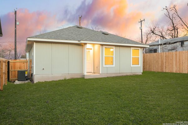 Backyard, Exterior