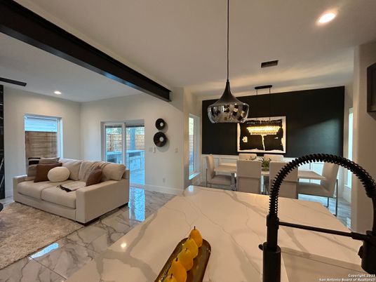 Dining room, Interior, Living room, Marble, Pendant Lights, Recessed Lighting