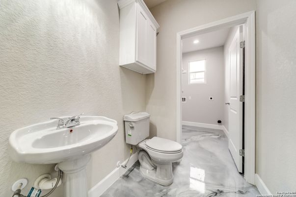 Bathroom, Interior, Marble, Recessed Lighting