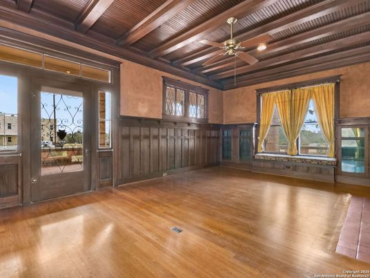 Empty room, Interior, Wooden Beams, Wooden Ceilings, Wood Texture Flooring