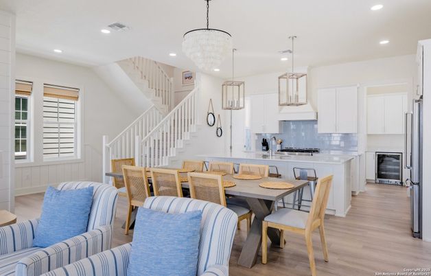 Dining room, Interior, Kitchen, Pendant Lights, Recessed Lighting, Wood Texture Flooring