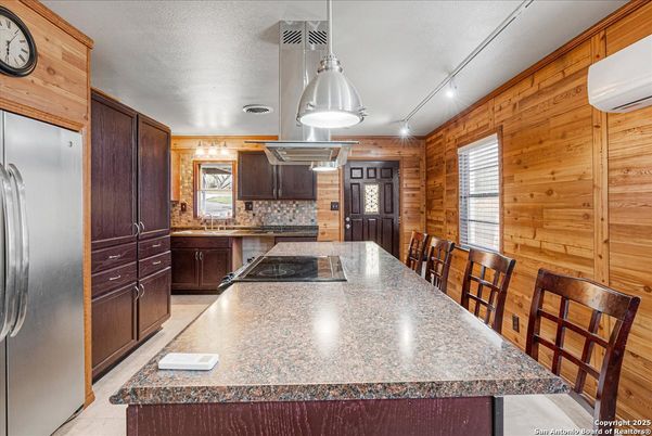 Interior, Kitchen, Pendant Lights, Wooden Walls