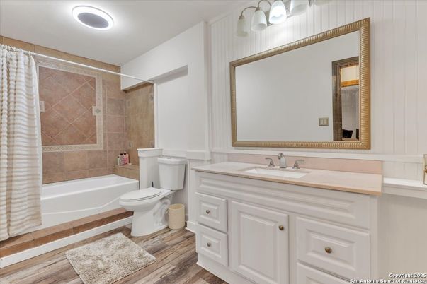 Bathroom, Interior, Wood Texture Flooring