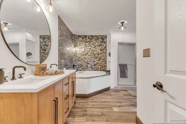 Bathroom, Dual Sink Vanities, Interior, Wood Texture Flooring