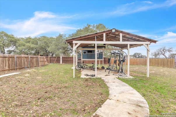 Backyard, Exterior