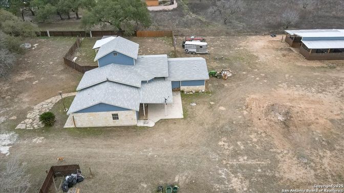Exterior, Drone