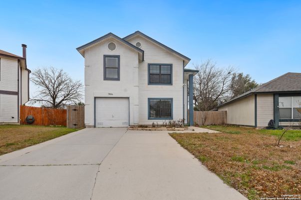 Attached, Exterior, Facade, Farmhouse