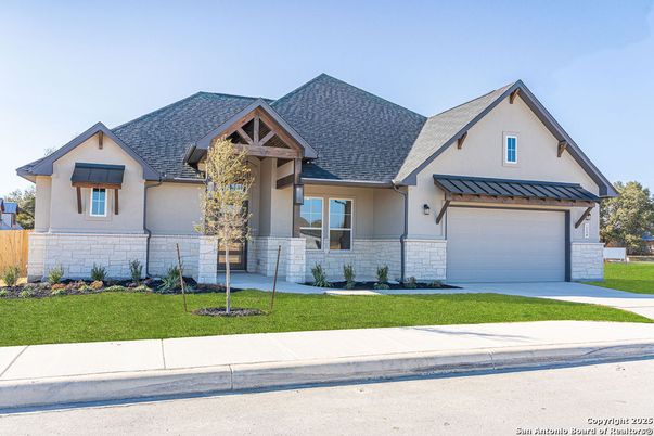 Attached, Exterior, Facade, Farmhouse